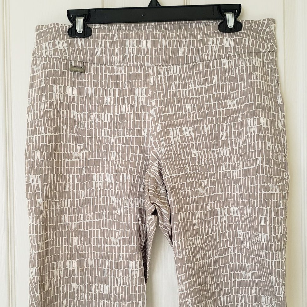 Peck & Peck Sportswear Stretch Shorts - Size 14